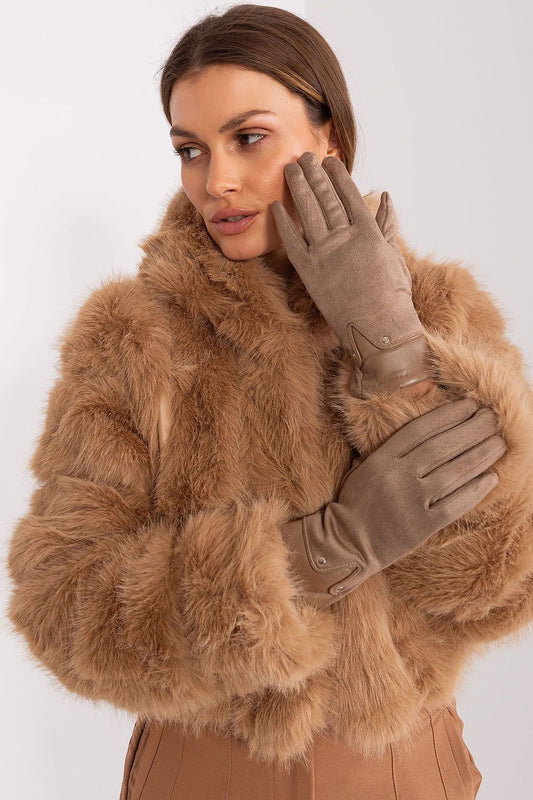 Bronw Gloves Model – sleek, elegant, and perfect for any occasion.